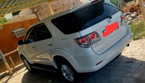 2014 تويوتا فورتشنر SR5 Plus