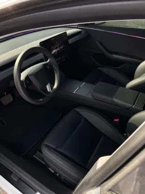 2024 Tesla MODEL 3 Performance