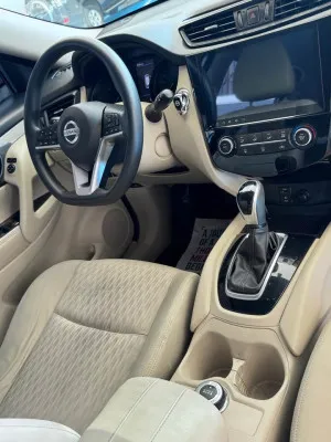 2020 نيسان اكس تريل SL