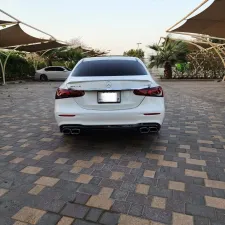 2017 مرسيدس-بنز الفئة - E E300