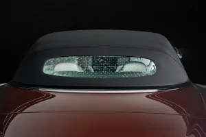2025 بنتلي كونتيننتال GTC V8