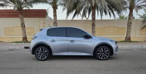 2023 Peugeot 208 e-208