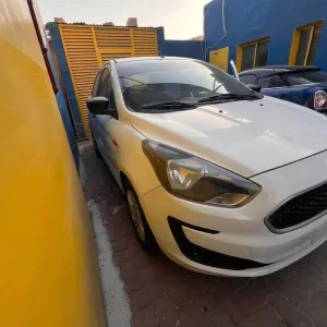 2019 فورد فيجو Titanium