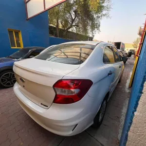 2019 فورد فيجو Titanium