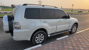 2014 Mitsubishi Pajero GLS