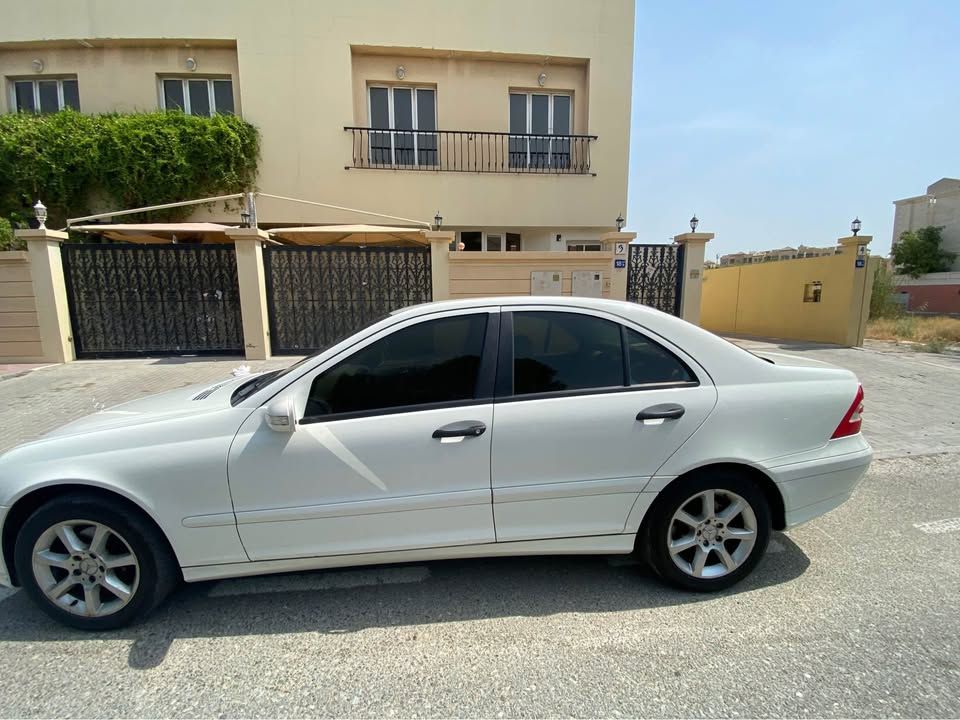 2007 مرسيدس-بنز آلفئة - C C200