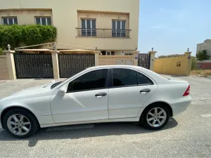 2007 مرسيدس-بنز آلفئة - C C200
