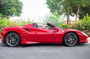 2023 فيراري اف 8  سبايدر