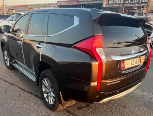 2016 Mitsubishi Montero LS