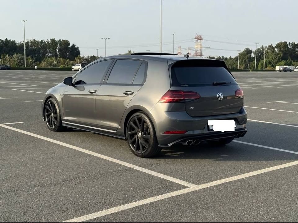 2018 Volkswagen Golf R