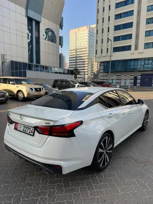 2020 Nissan Altima SR