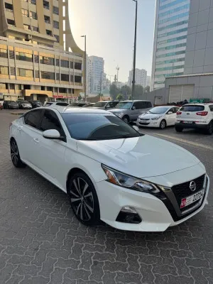 2020 Nissan Altima SR