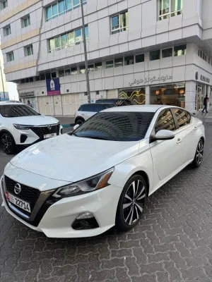 2020 Nissan Altima SR