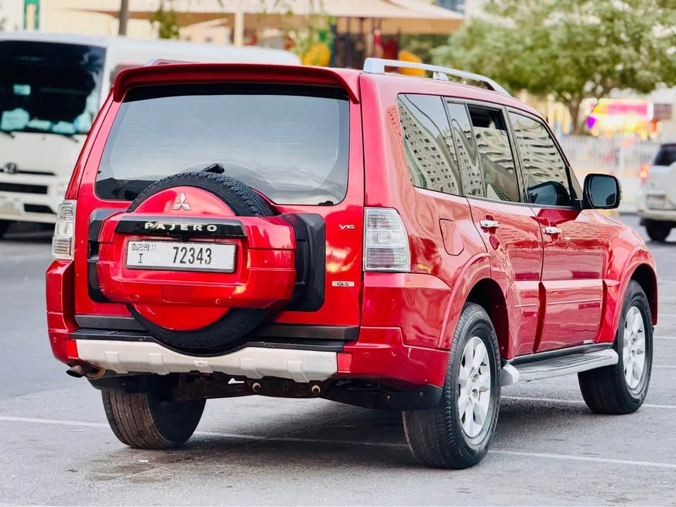 2010 Mitsubishi Pajero GLS