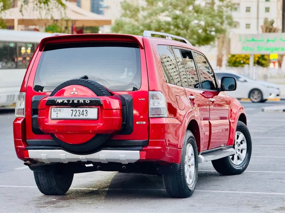 2010 Mitsubishi Pajero GLS