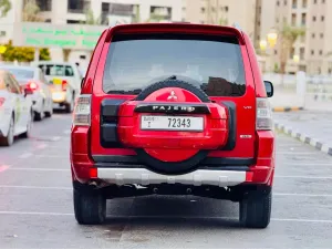 2010 Mitsubishi Pajero GLS