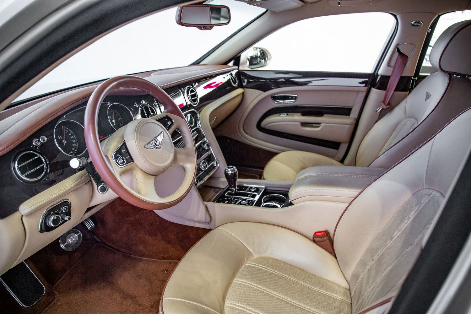 2015 بنتلي مولسان Mulliner