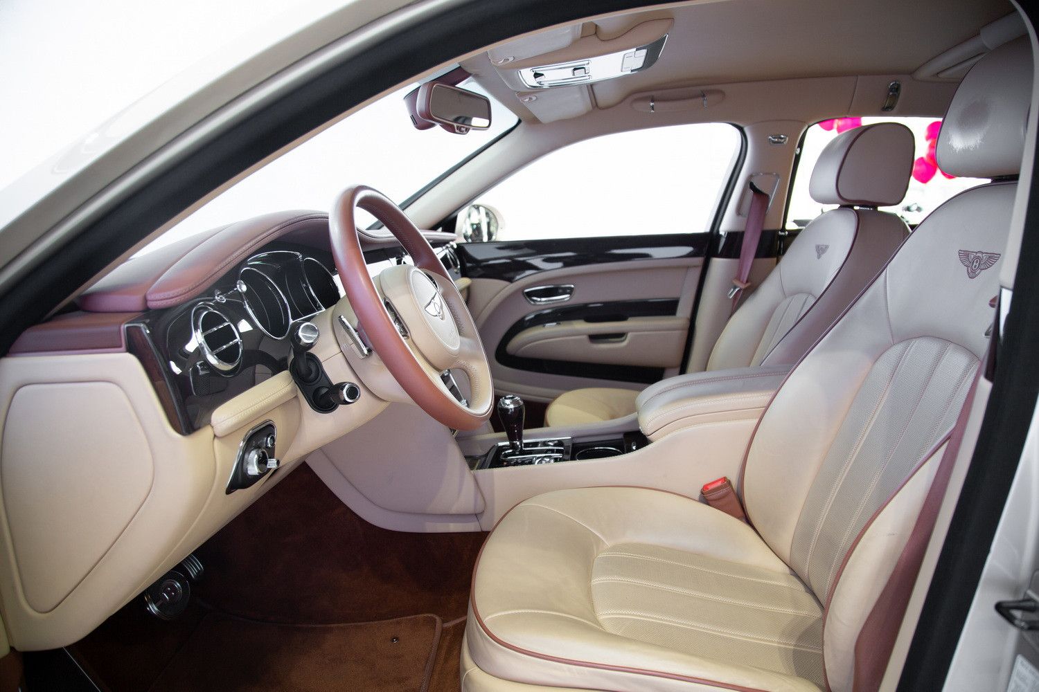 2015 بنتلي مولسان Mulliner