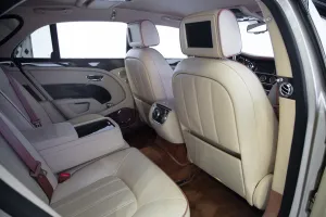2015 بنتلي مولسان Mulliner