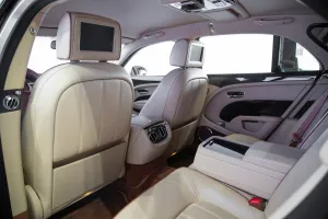 2015 بنتلي مولسان Mulliner