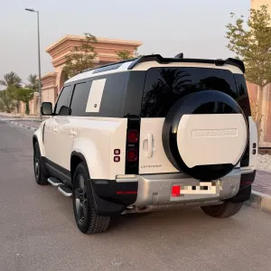 2024 Land Rover Defender 110 HSE