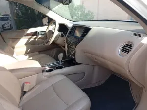 2015 نيسان باثفايندر S