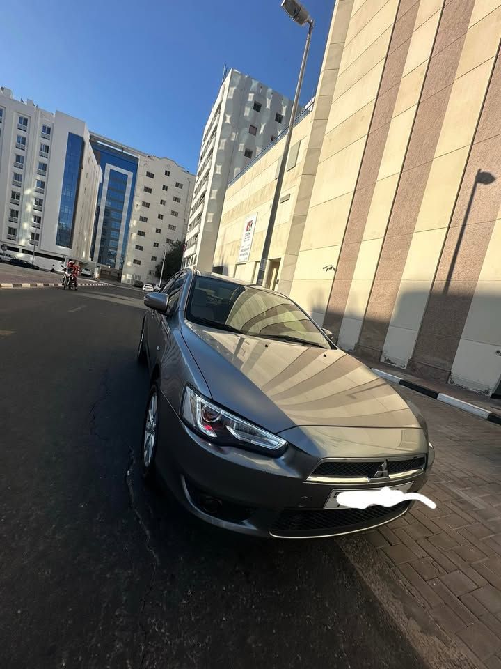 2016 ميتسوبيشي لانسر GLS