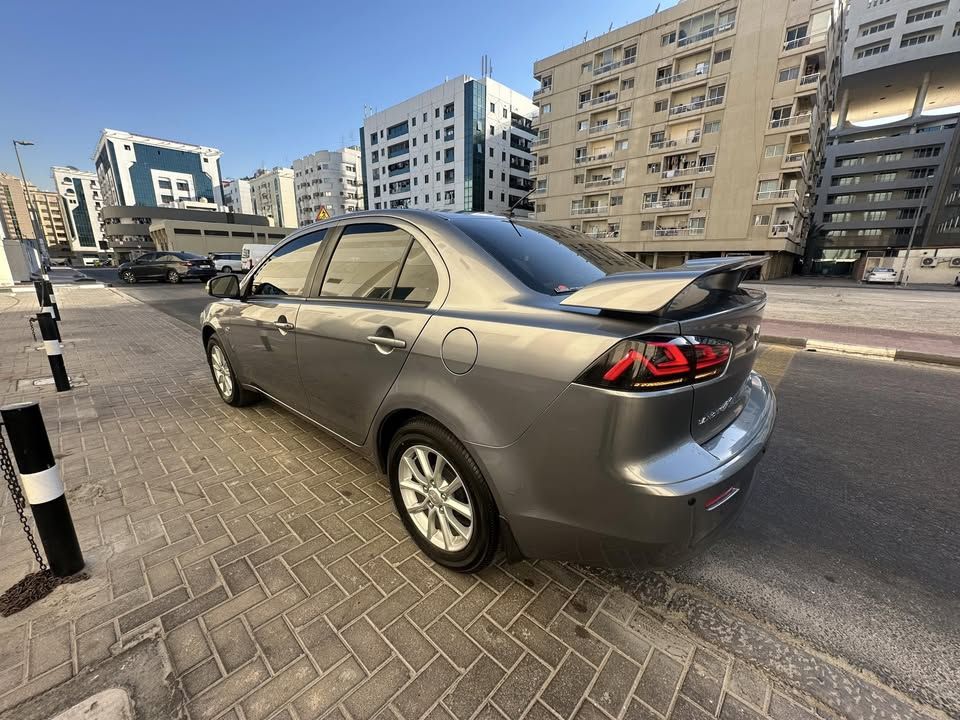 2016 ميتسوبيشي لانسر GLS
