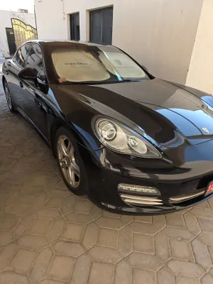 2013 بورش باناميرا Platinum Edition