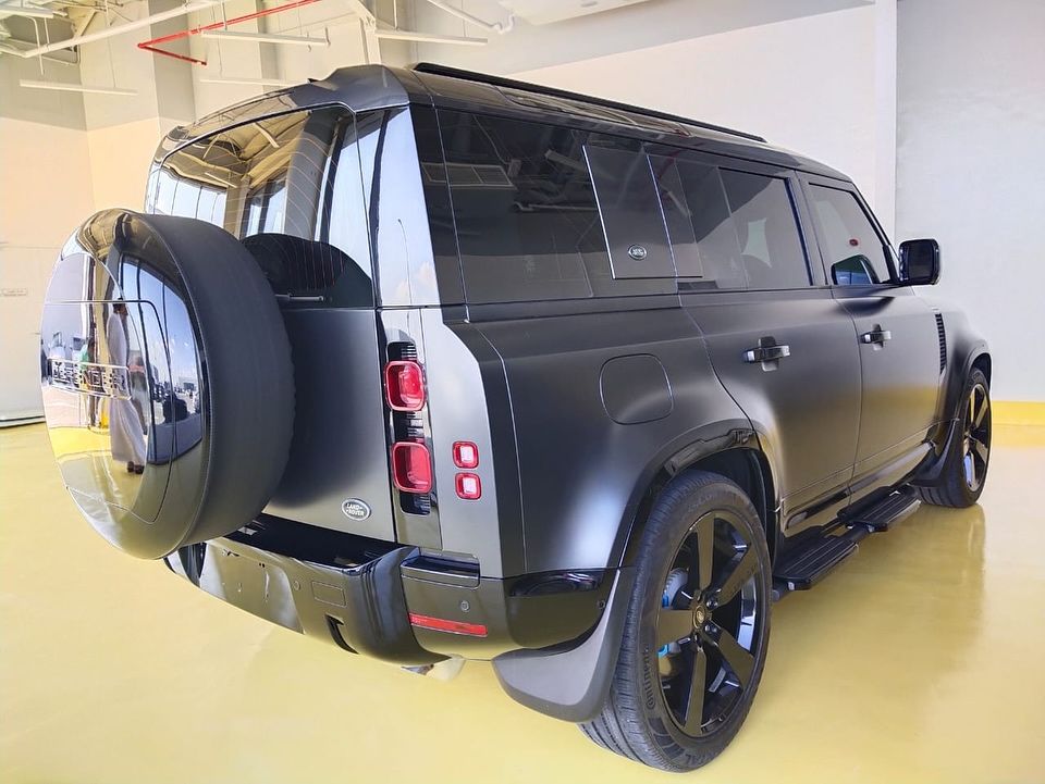2023 Land Rover Defender 110 HSE