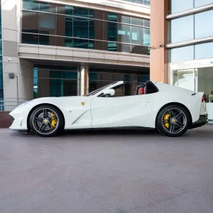 2023 فيراري 812 سوبر فاست GTS