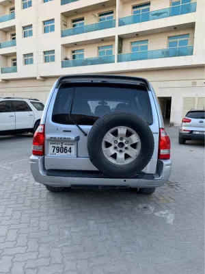 2004 ميتسوبيشي باجيرو GLS