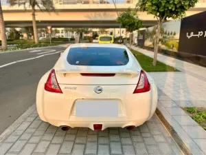 2015 نيسان ٣٧٠Z Sport