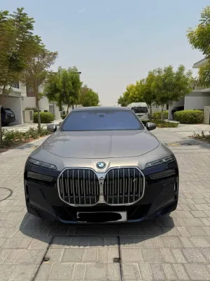 2023 بي أم دابليو i7 - اي ٧