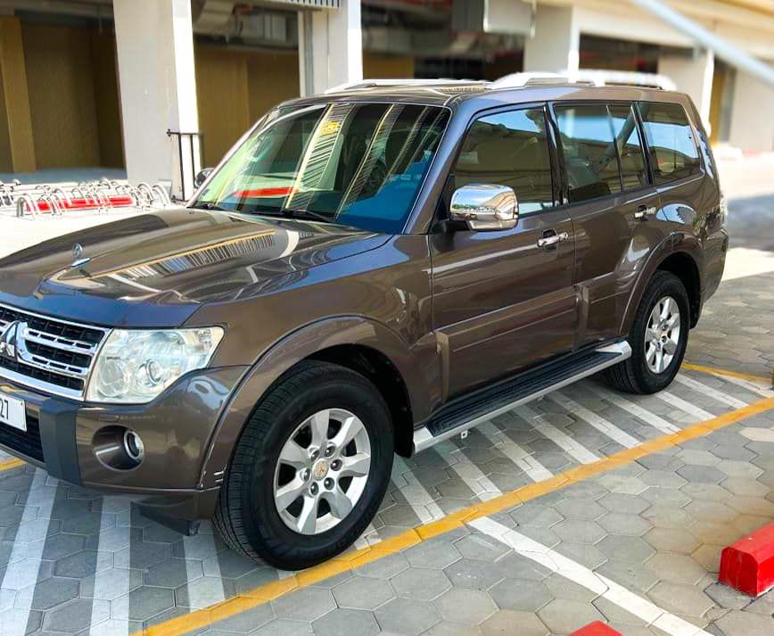 2010 ميتسوبيشي باجيرو GLS