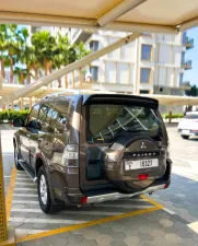2010 ميتسوبيشي باجيرو GLS