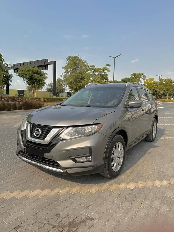2017 نيسان روج SV