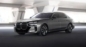 2023 بي أم دابليو الفئة - 7 760i