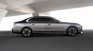 2023 بي أم دابليو الفئة - 7 760i