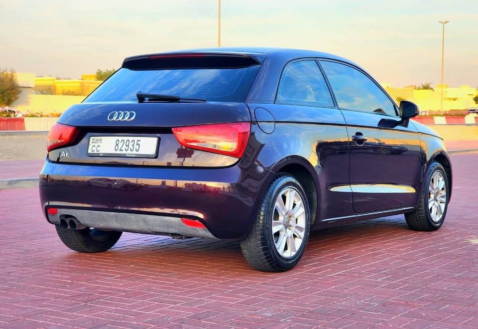 2013 اودي آي ١ 40 TFSI
