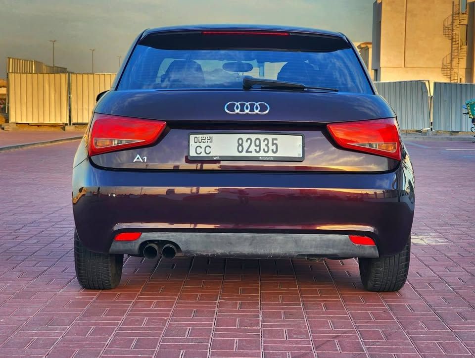 2013 اودي آي ١ 40 TFSI