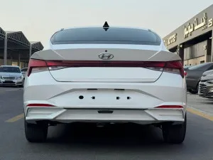 2022 هيونداي النترا