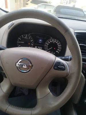 2015 نيسان باثفايندر S