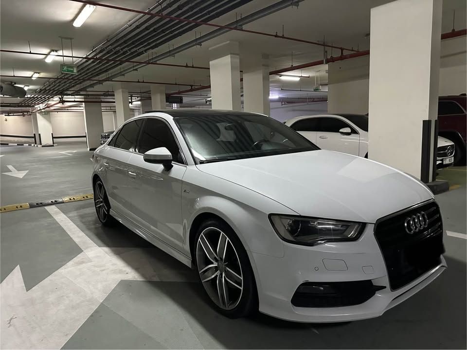 2015 اودي آي ٣ Prestige