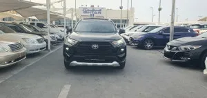 2021 تويوتا راف ٤
