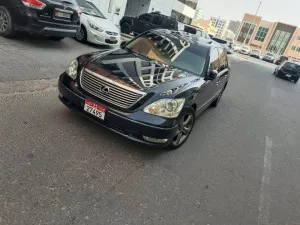 2004 Lexus LS 430