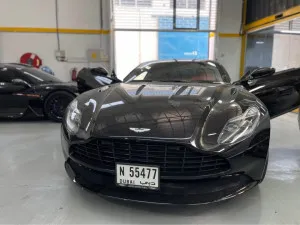 2017 استون مارتن دي بي ١١ Shadow Edition Volante