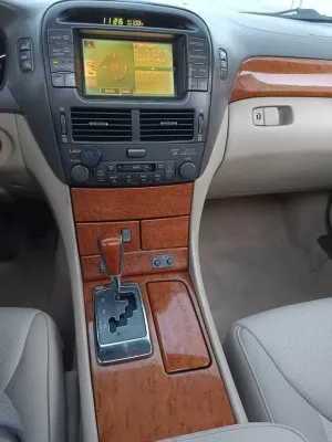 2004 Lexus LS 430