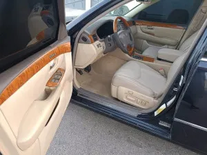 2004 Lexus LS 430