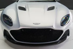 2019 استون مارتن دي بي أس Superleggera